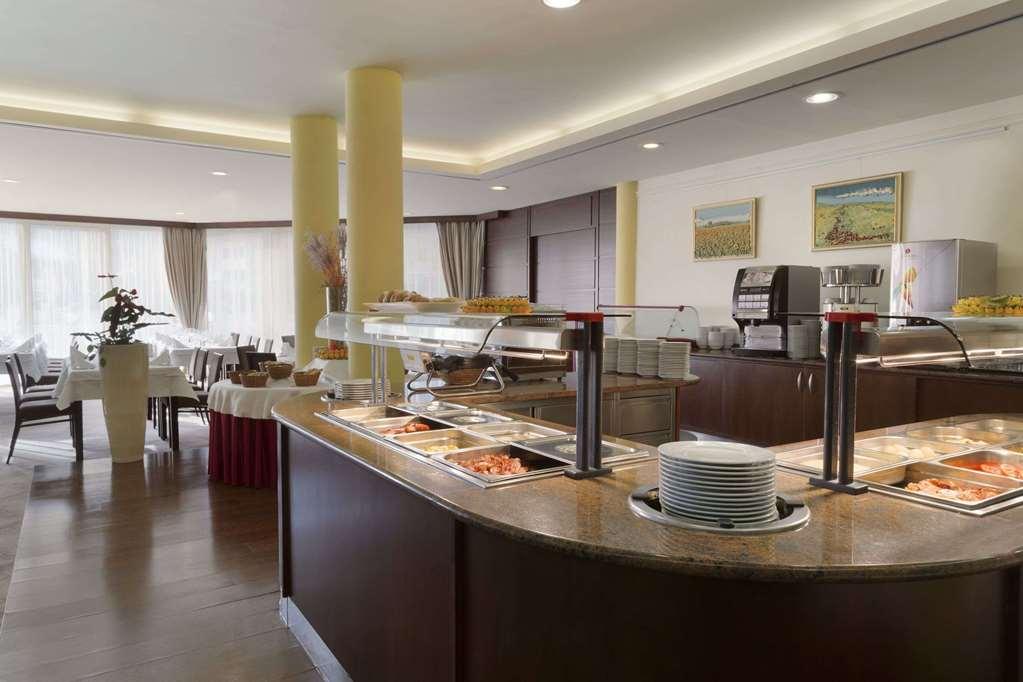 Ramada &